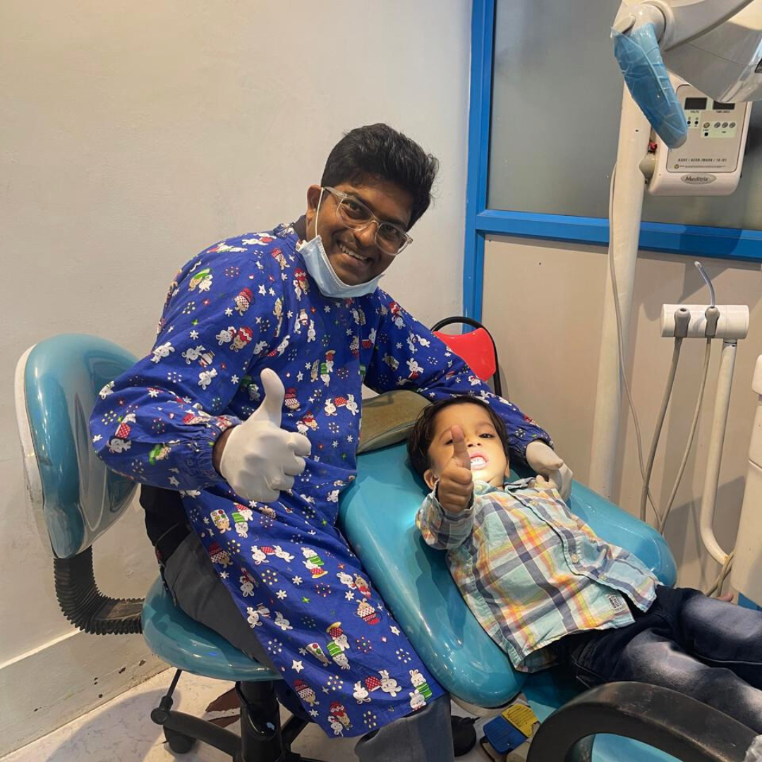 Consultation at ManDent Dental Clinic, personalized dental implant treatment options.